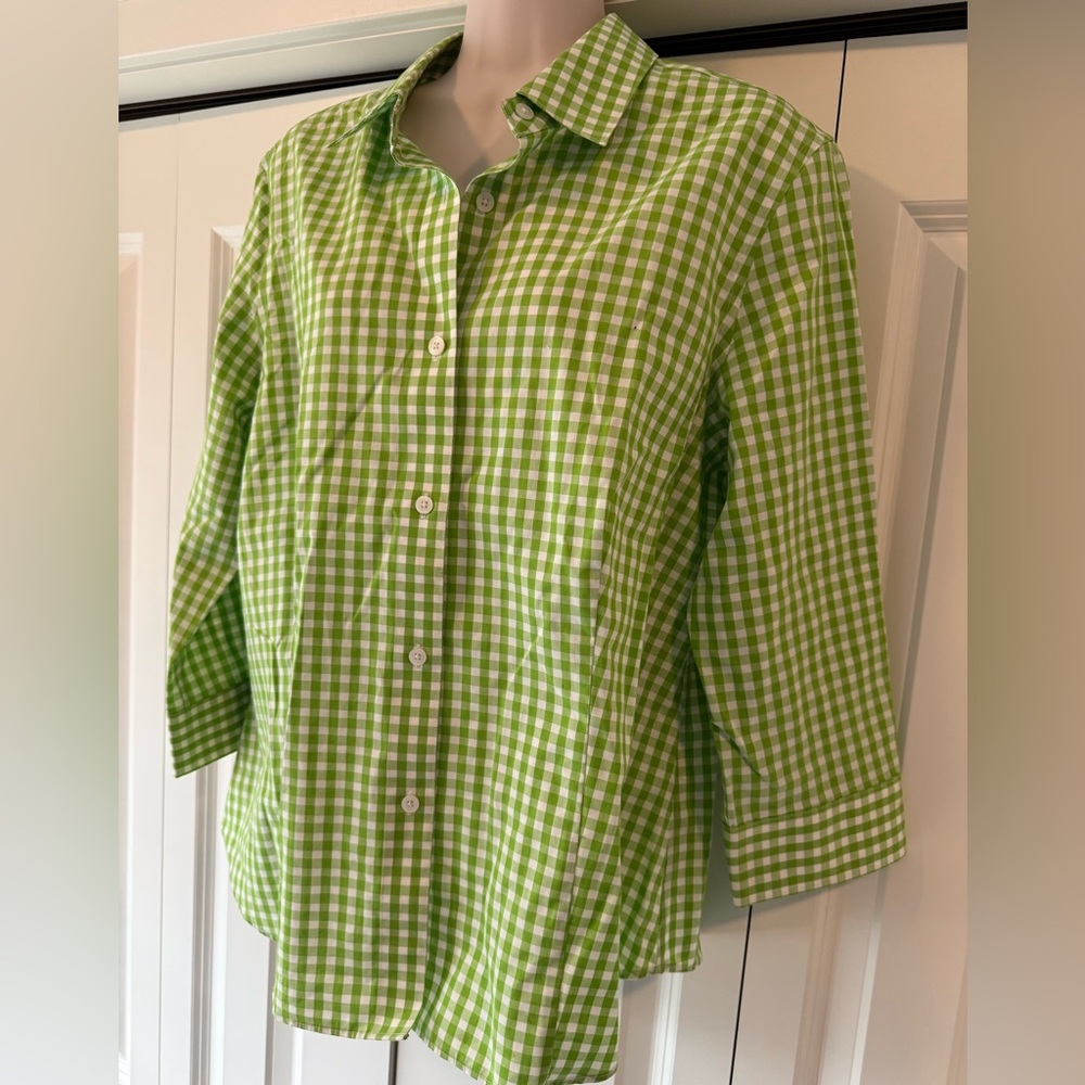 Jones New York green check plaid buttonfront blouse top shirt large L